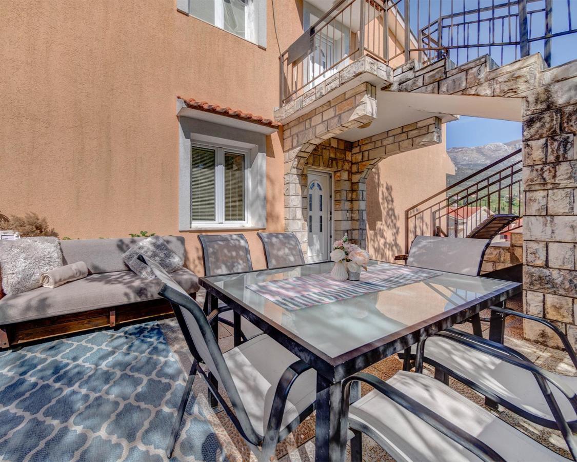 Apartments Pelle Тиват Экстерьер фото